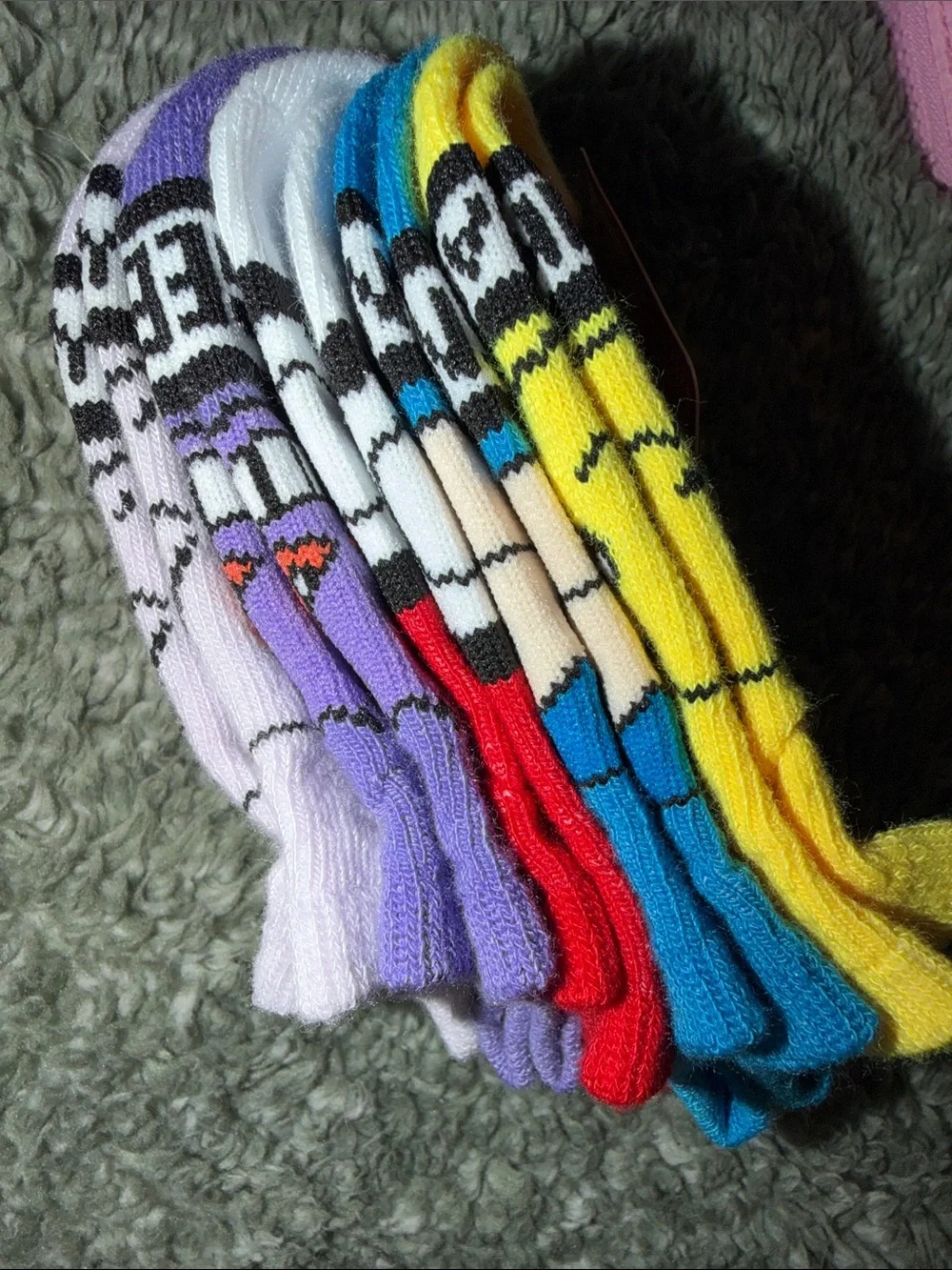 Kids 5 Pikachu & Pokémon Characters No-Show Socks 5 Minions Characters No show